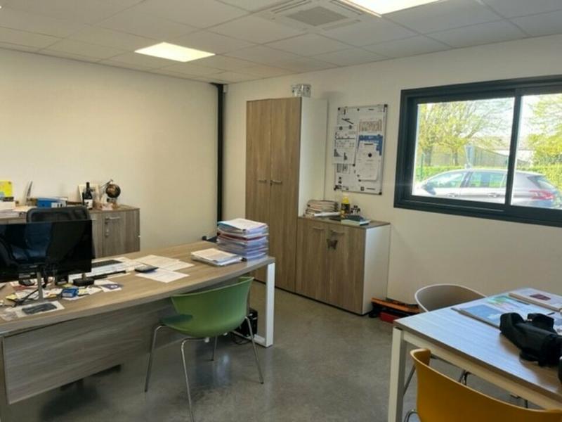 Local d'activité / Entrepôt - 1 286 m²