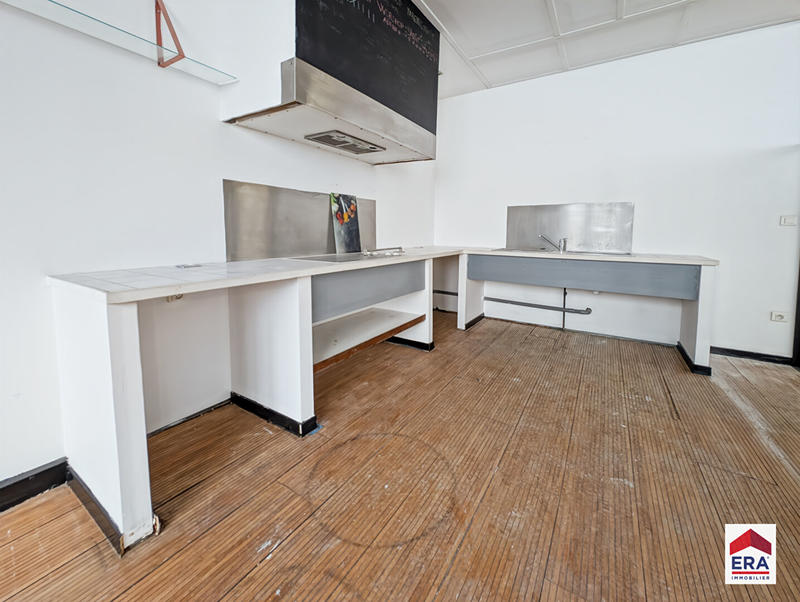 Local d'activité / Entrepôt - 170 m²