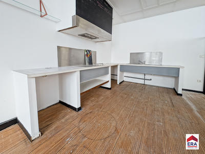 Local d'activité / Entrepôt - 170 m²