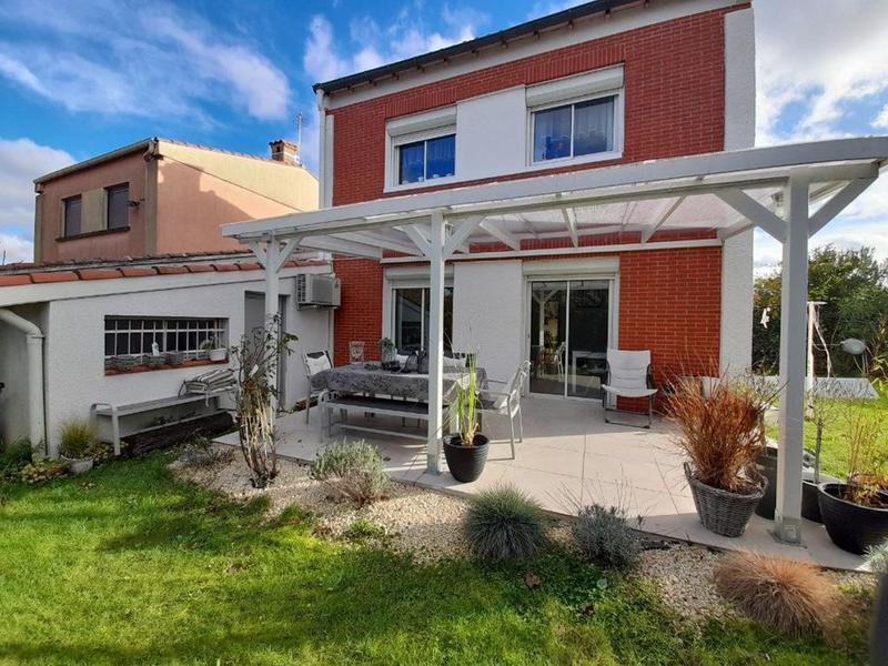 Maison traditionnelle - 86 m² - 4 pièces