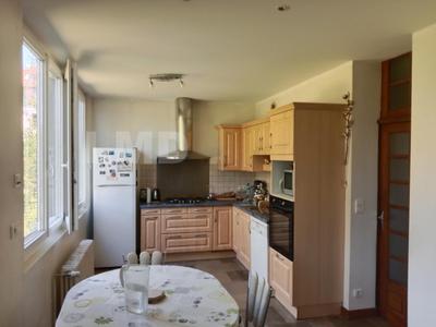 Maison - 167 m² - 7 pièces