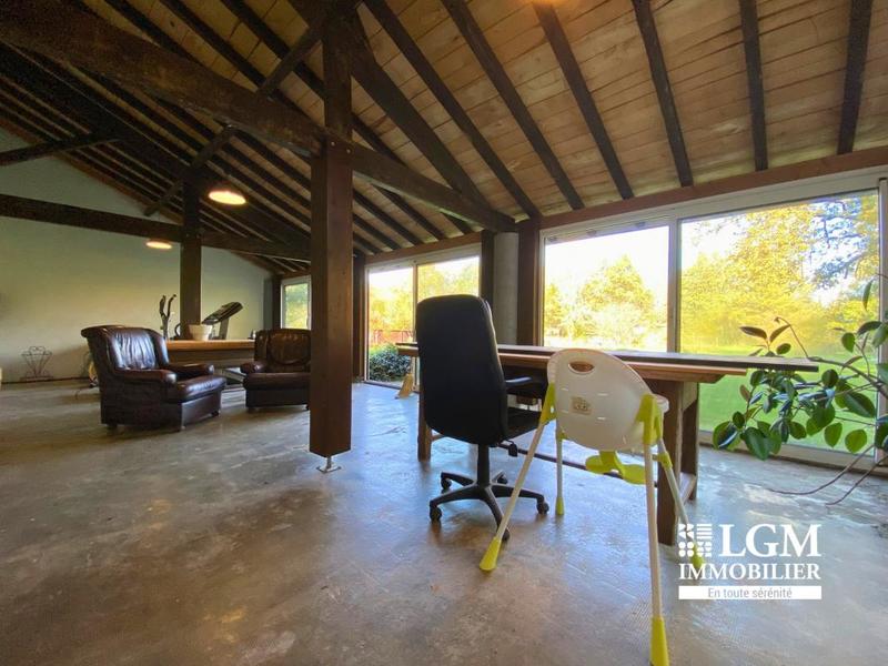 Maison - 328 m² - 5 pièces