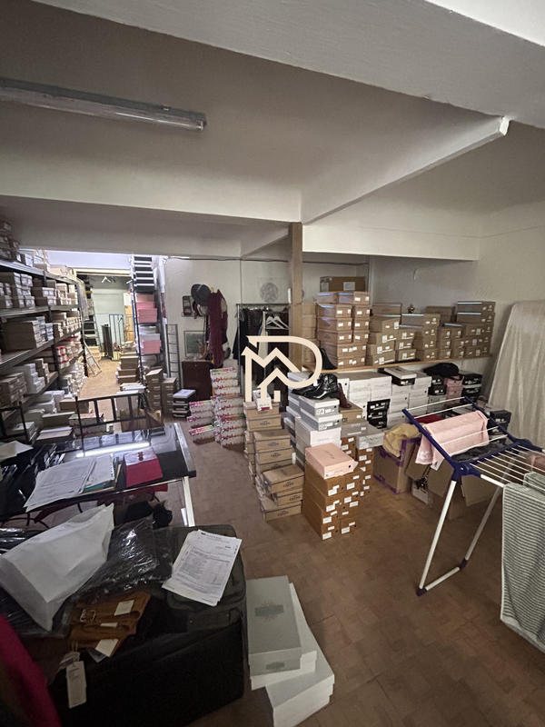 Local commercial - 130 m² - 3 pièces