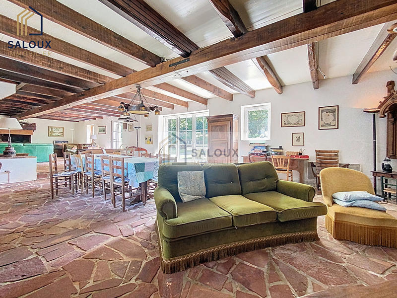 Maison - 185 m² - 6 pièces