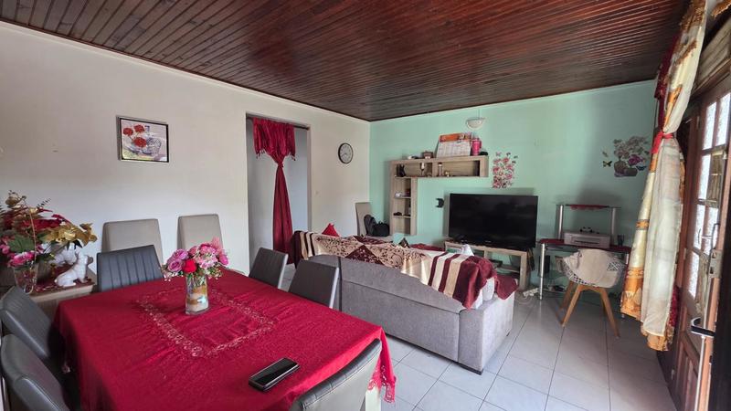 Immeuble - 13 pièces