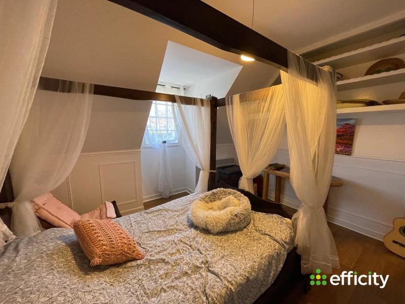 Maison - 139 m² - 6 pièces