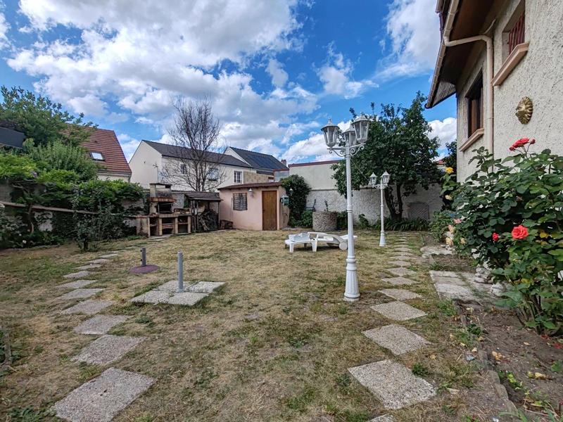 Maison - 143 m² - 6 pièces