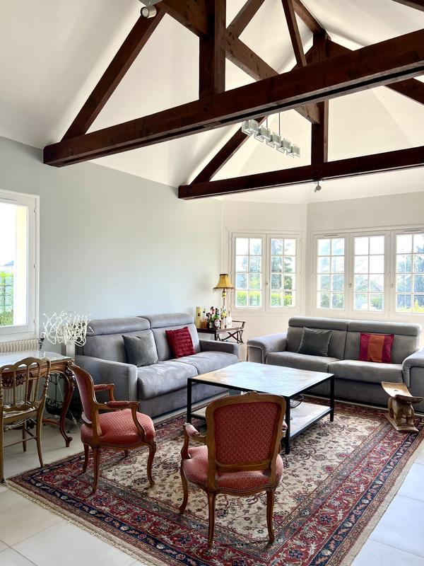 Villa - 320 m² - 10 pièces