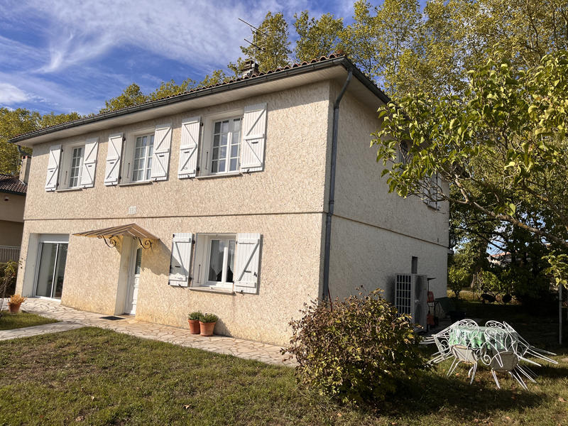 Maison - 170 m² - 6 pièces