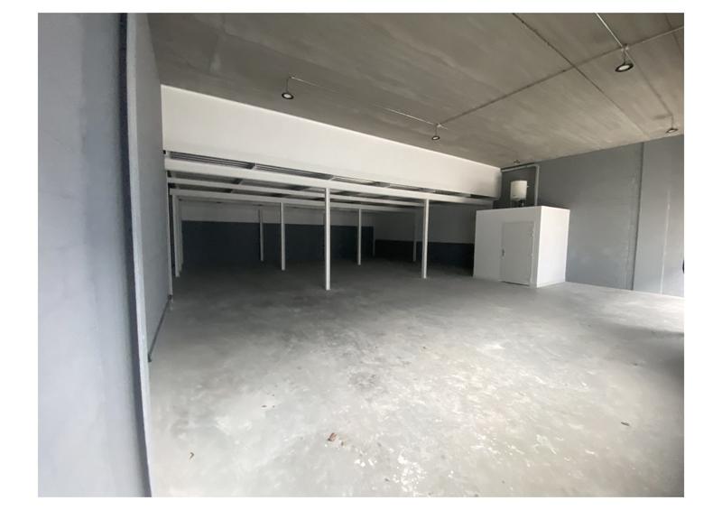 Local d'activités - 190 m²