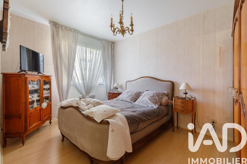 Appartement - 90 m² - 4 pièces