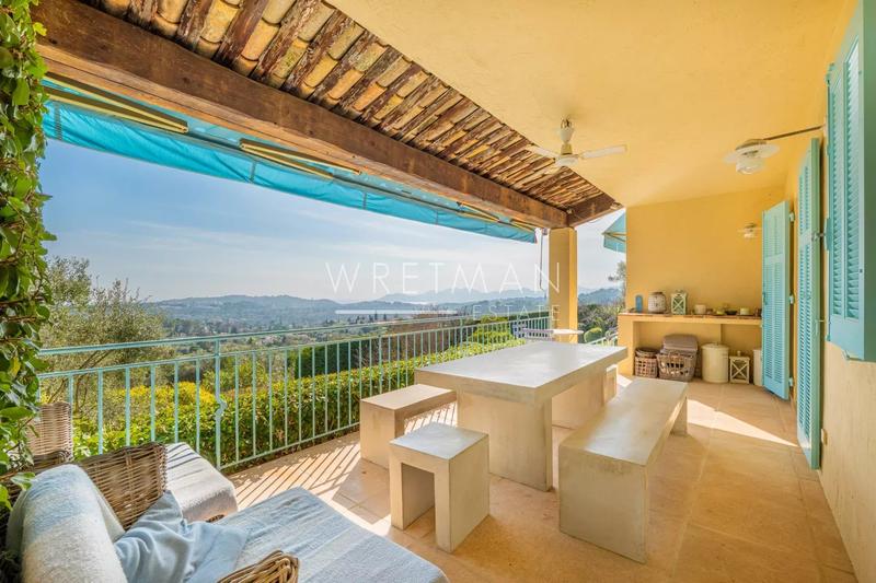 Villa - 280 m² - 7 pièces