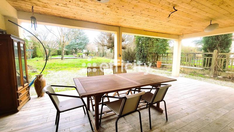 Maison - 157 m² - 7 pièces