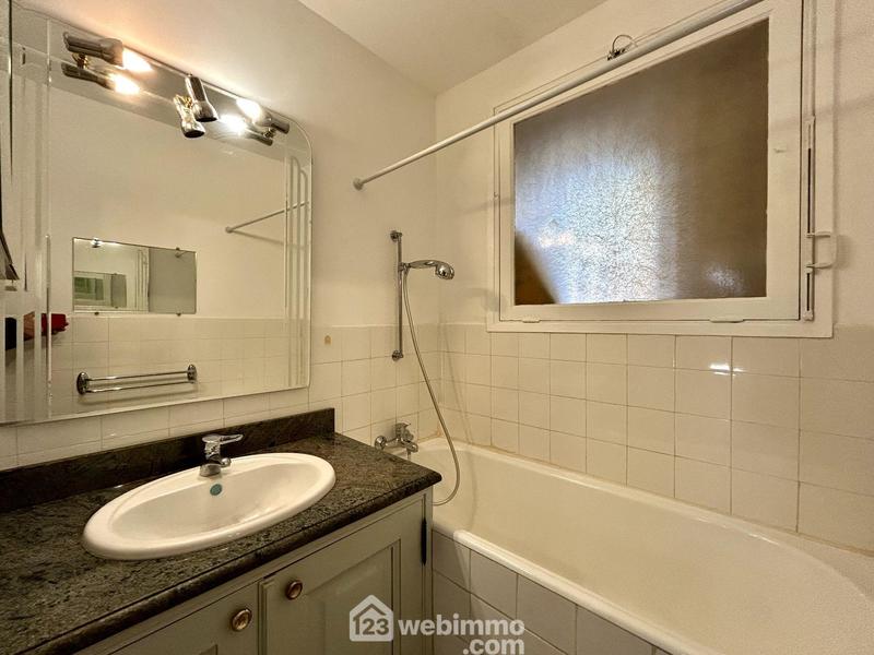 Appartement - 77 m² - 4 pièces