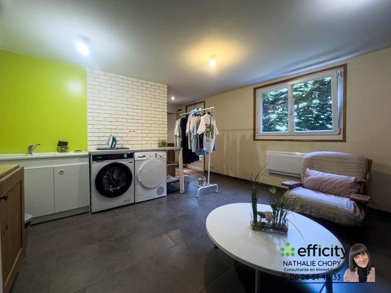 Maison - 199 m² - 7 pièces