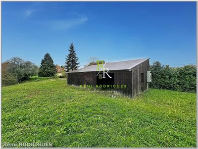 Terrain constructible - 2 700 m²