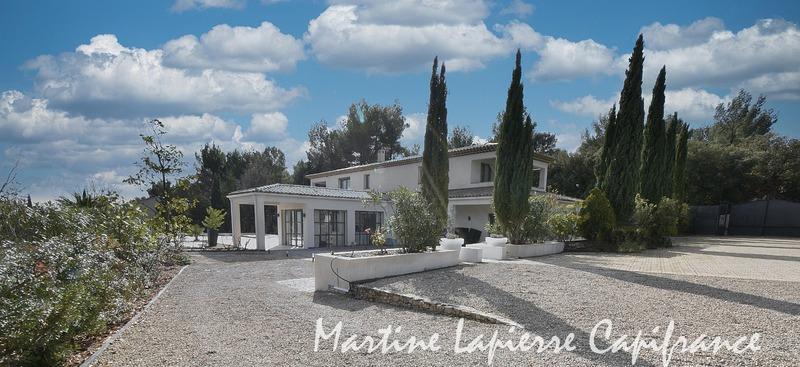 Maison - 400 m² - 10 pièces