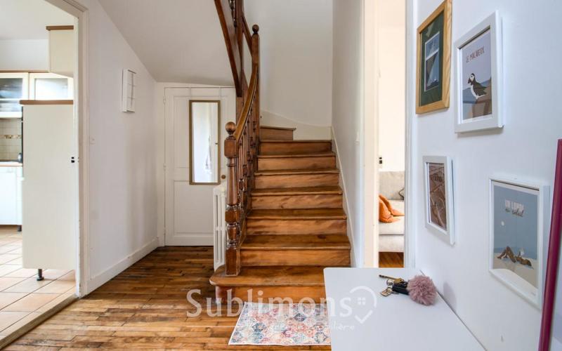 Maison - 102 m² - 5 pièces