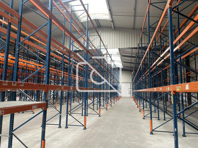 Entrepôt - 3 000 m²