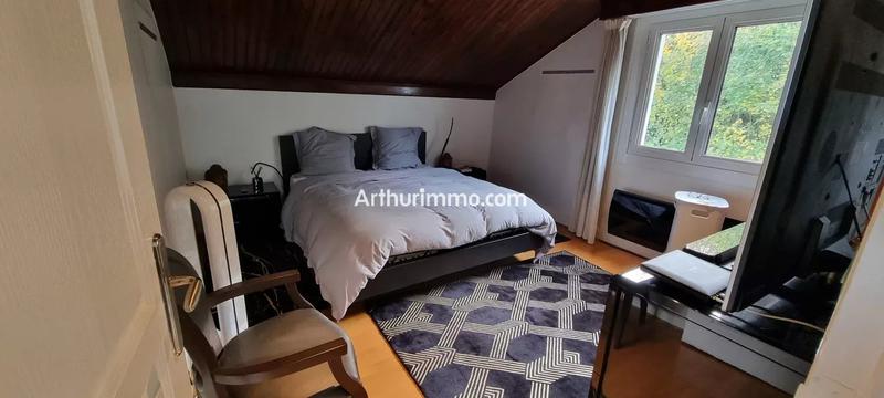 Maison - 210 m² - 7 pièces