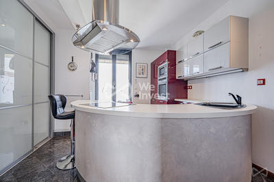 Appartement - 81 m² - 4 pièces