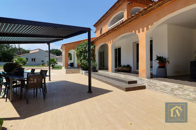 Villa - 195 m² - 6 pièces