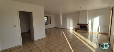 Maison traditionnelle - 107 m² - 4 pièces