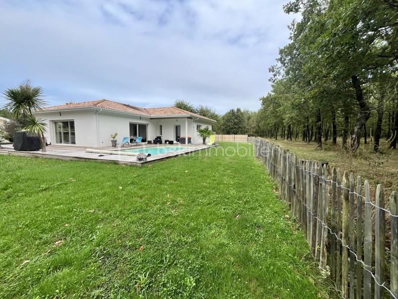 Maison - 130 m² - 4 pièces