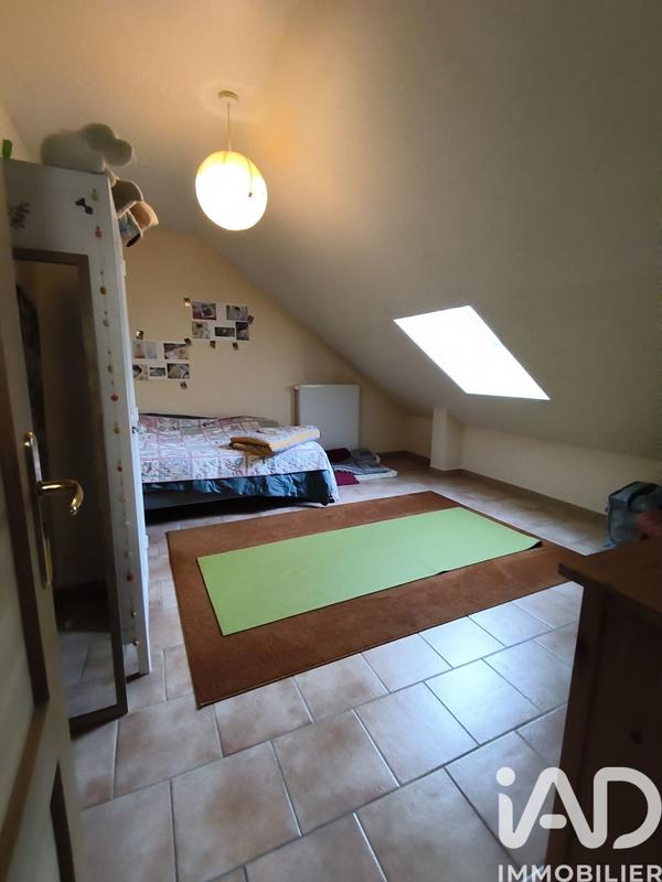 Maison - 260 m² - 9 pièces