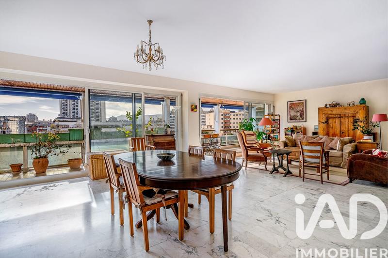 Appartement - 170 m² - 5 pièces