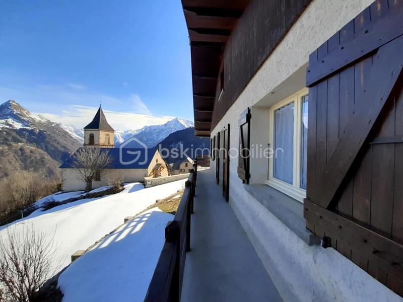 Maison - 96 m² - 5 pièces