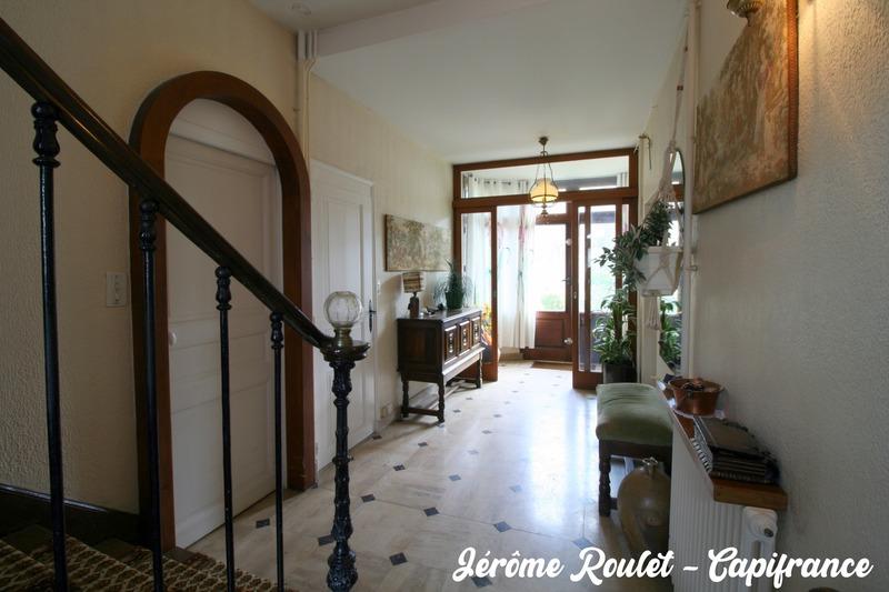 Maison en pierre - 221 m² - 8 pièces