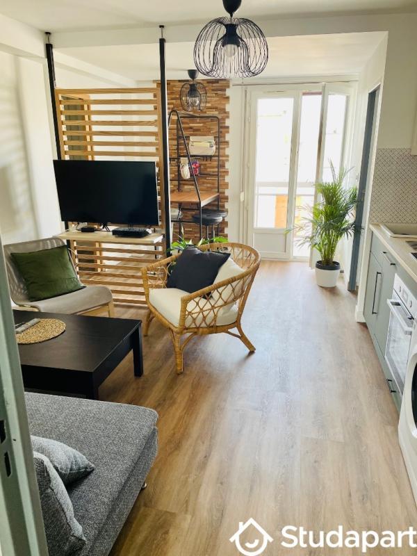 Chambre - 11 m² - 1 pièce