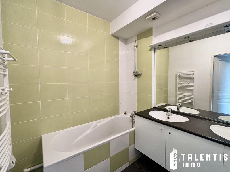 Appartement - 70 m² - 3 pièces