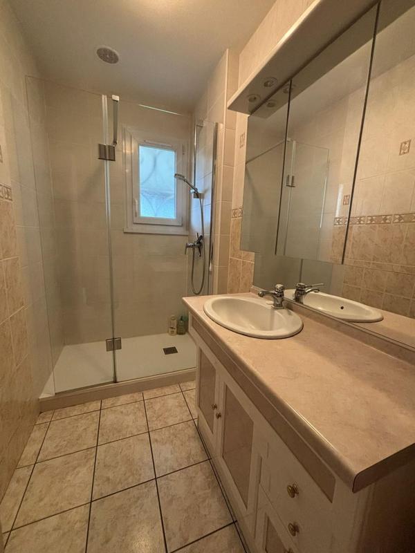 Maison - 105 m² - 6 pièces