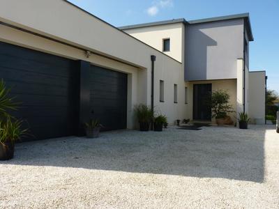 Maison - 176 m² - 7 pièces