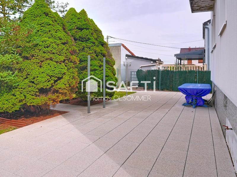 Maison - 102 m² - 5 pièces