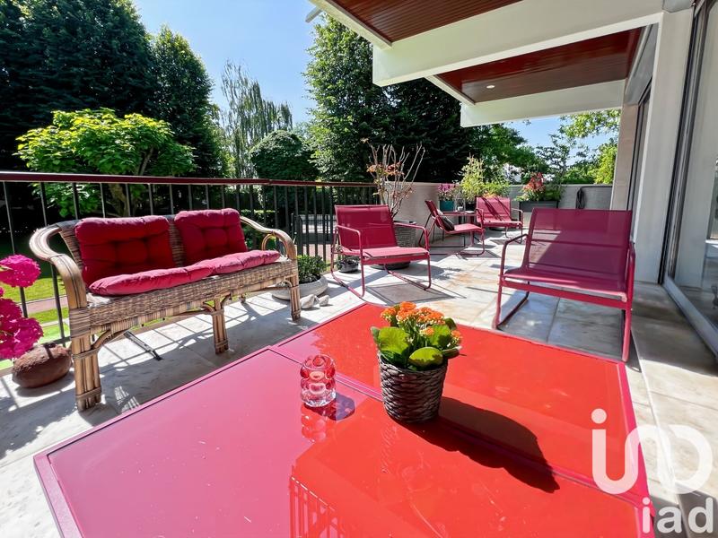 Appartement - 206 m² - 9 pièces