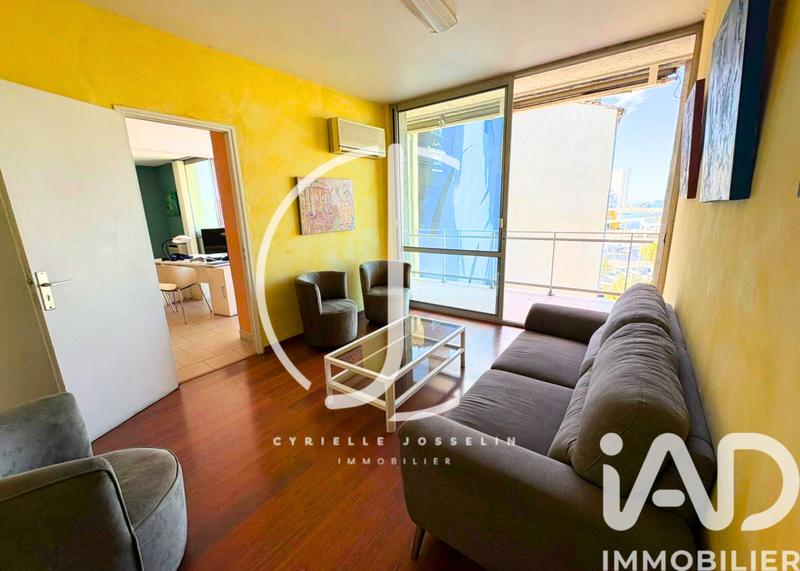 Appartement - 86 m² - 4 pièces