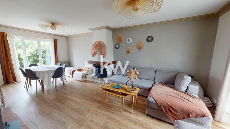 Maison - 104 m² - 5 pièces