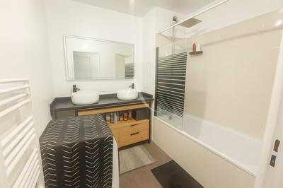 Appartement - 84 m² - 4 pièces