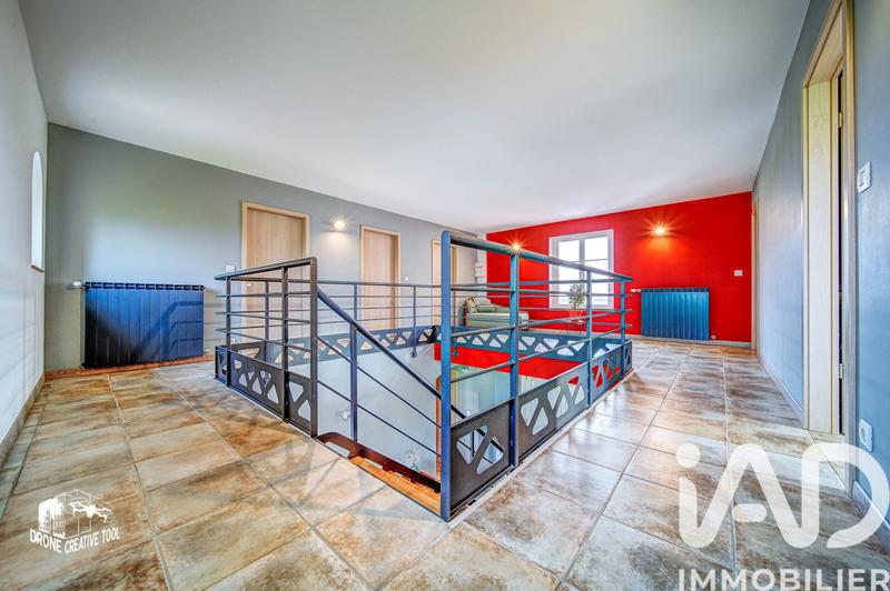 Maison - 274 m² - 8 pièces