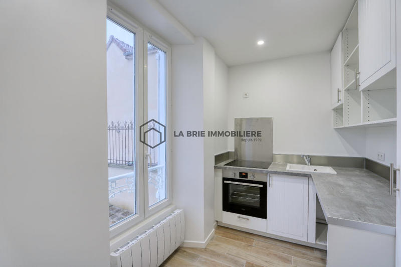 Local commercial - 98 m² - 5 pièces