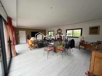 Maison - 157 m² - 4 pièces