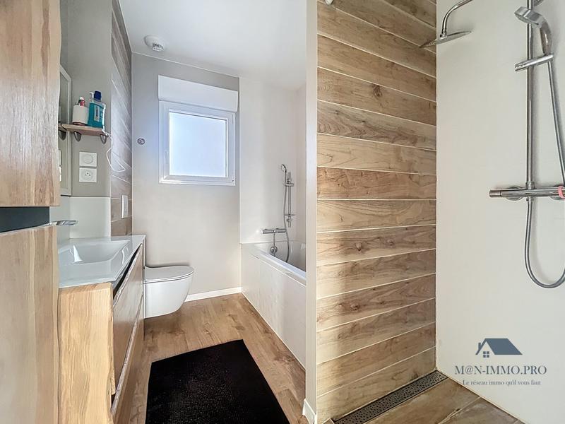 Maison contemporaine - 140 m² - 7 pièces