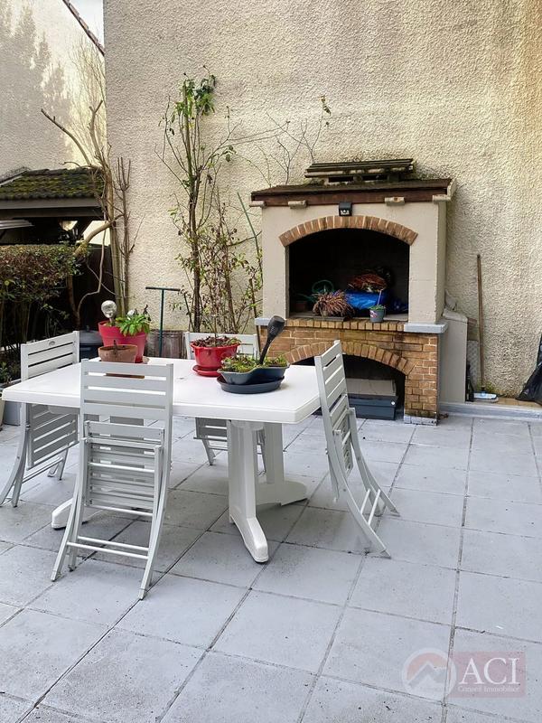 Maison - 83 m² - 5 pièces