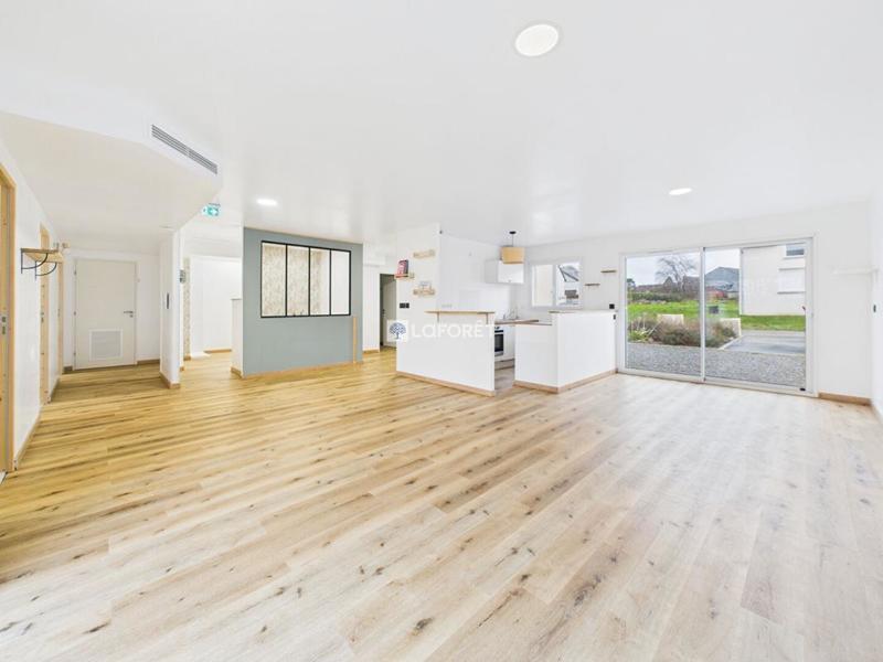 Maison - 122 m² - 5 pièces