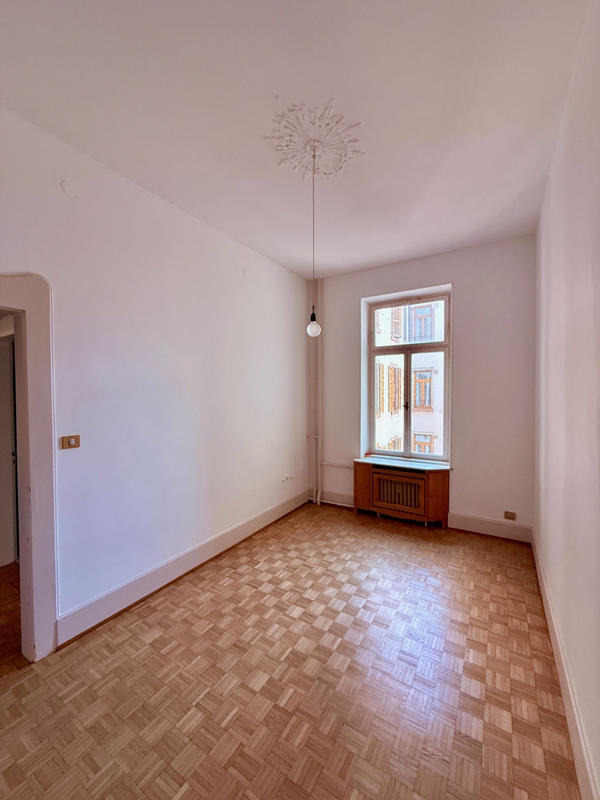 Appartement - 180 m² - 6 pièces