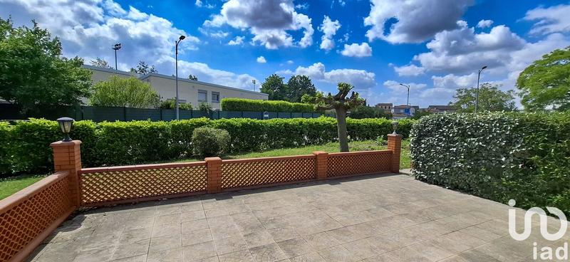 Maison - 236 m² - 8 pièces