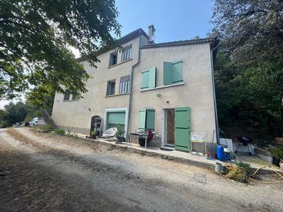 Immeuble - 142 m² - 4 pièces